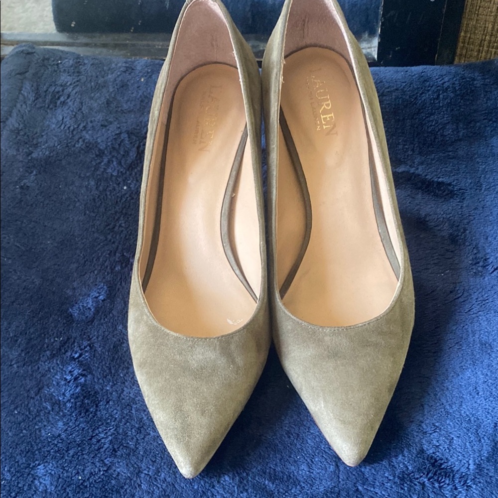 Olive Suede Women's Pumps